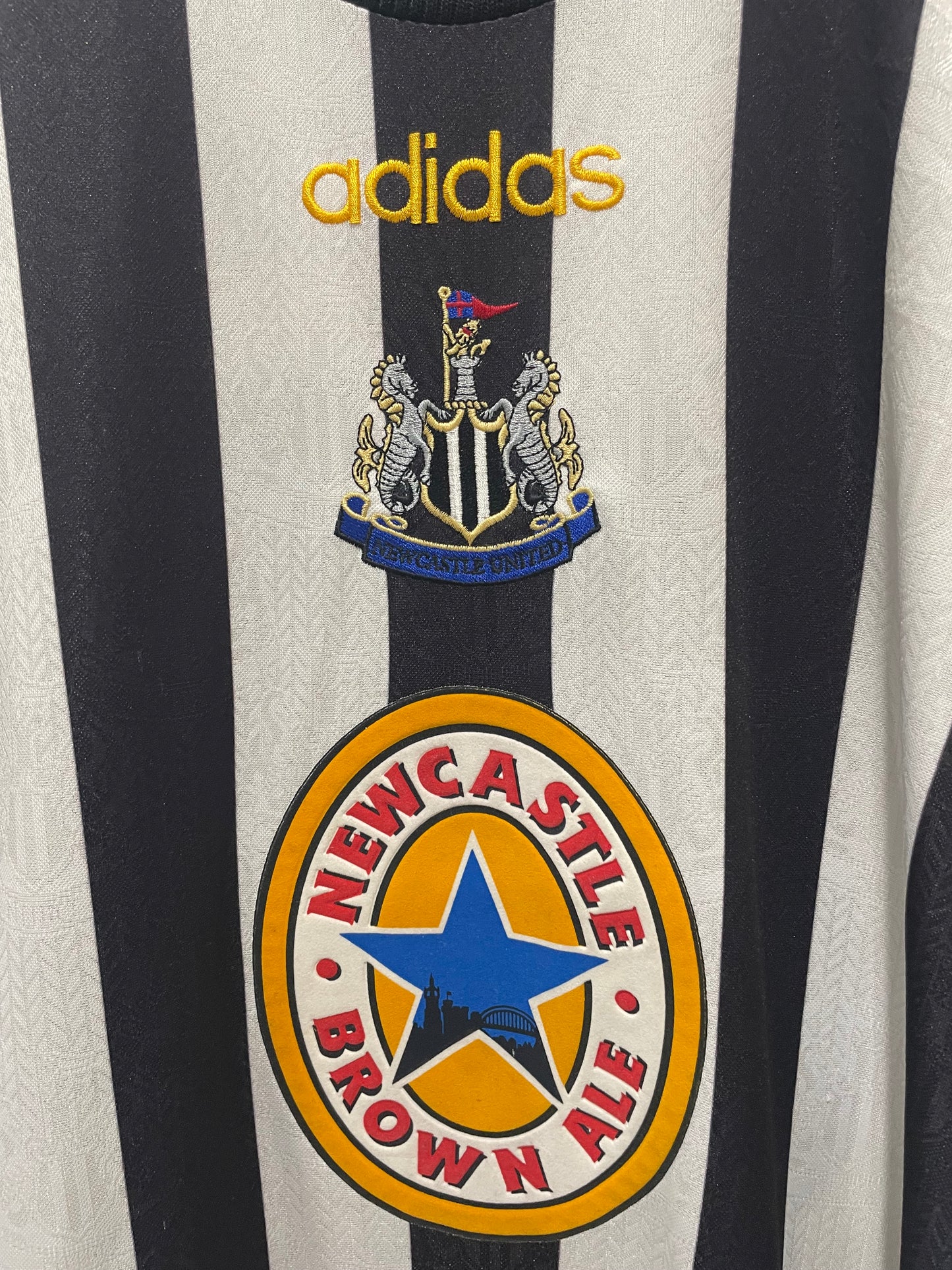 NEWCASTLE 1997 HOME SHEARER M