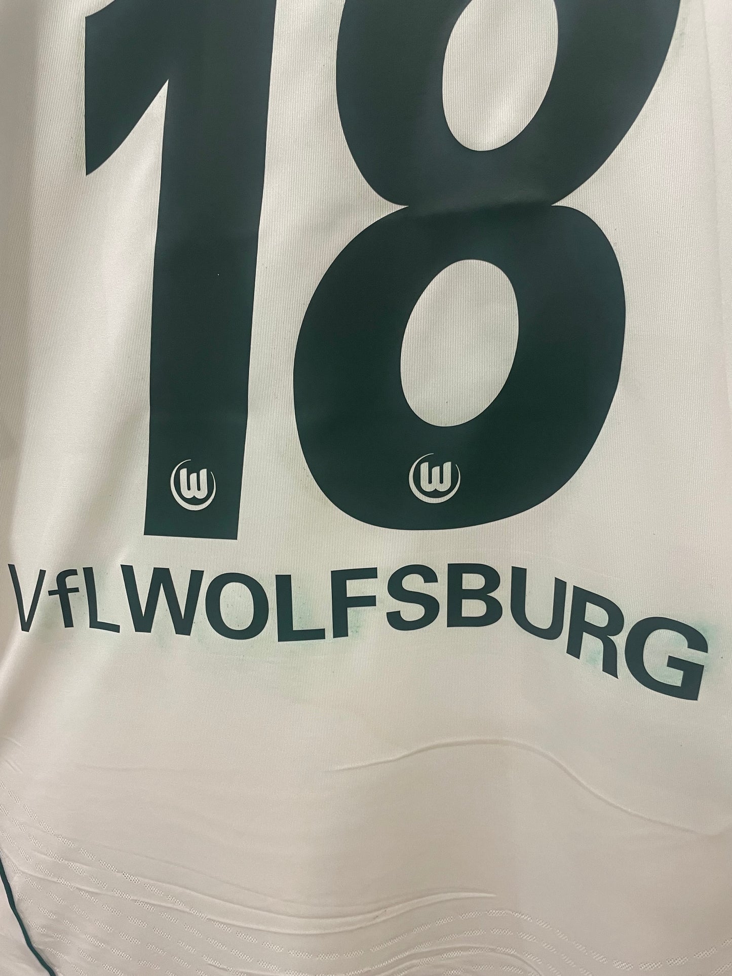 WOLFSBURG 2010 AWAY MANDZUKIC L