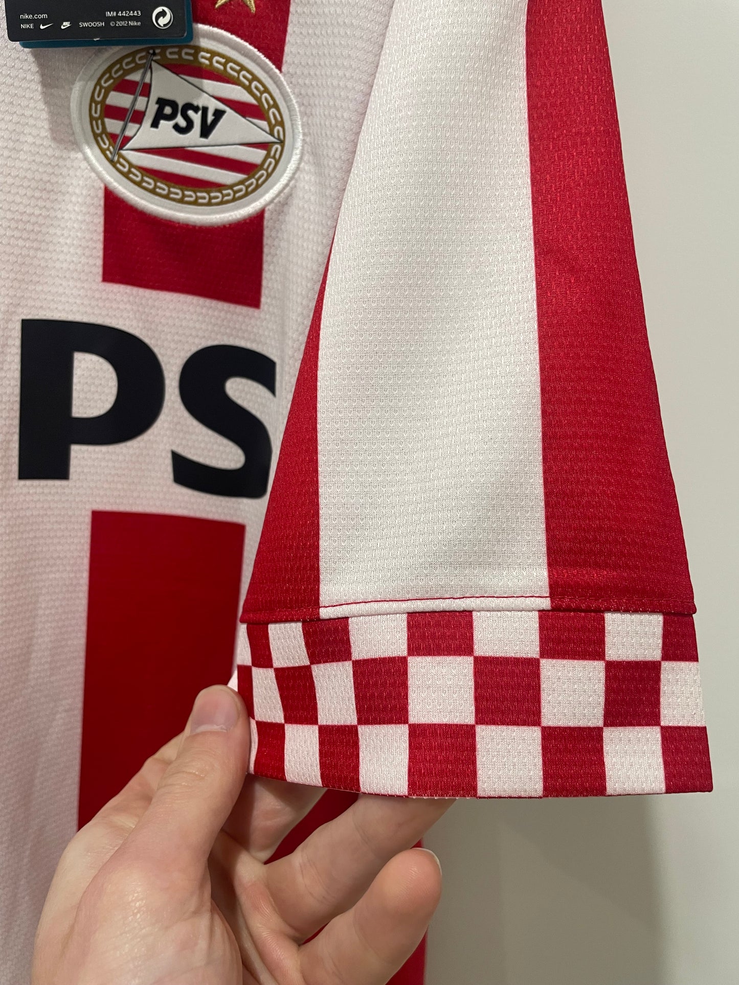 PSV 2011 HOME L (BNWT)