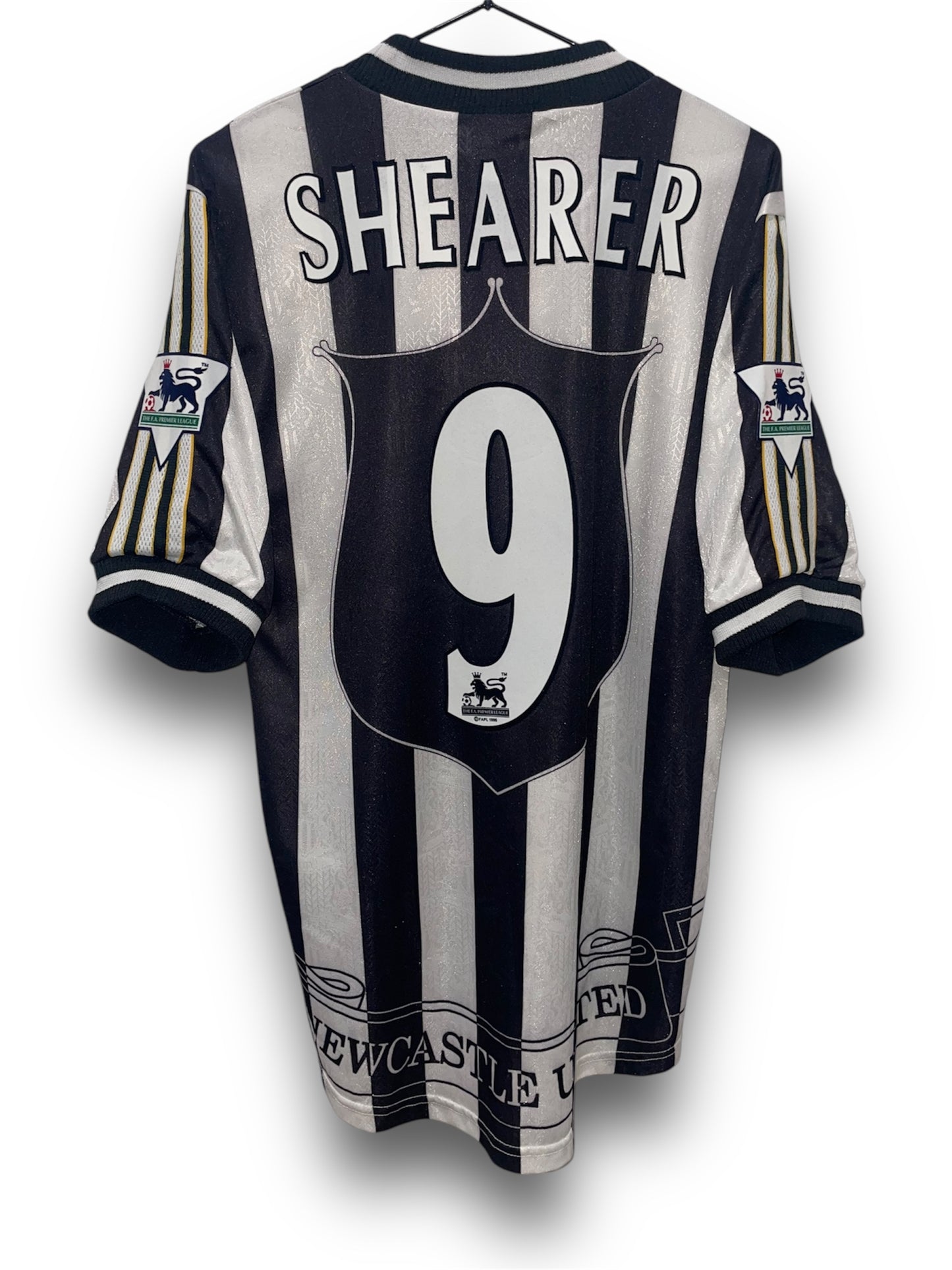 NEWCASTLE 1997 HOME SHEARER M