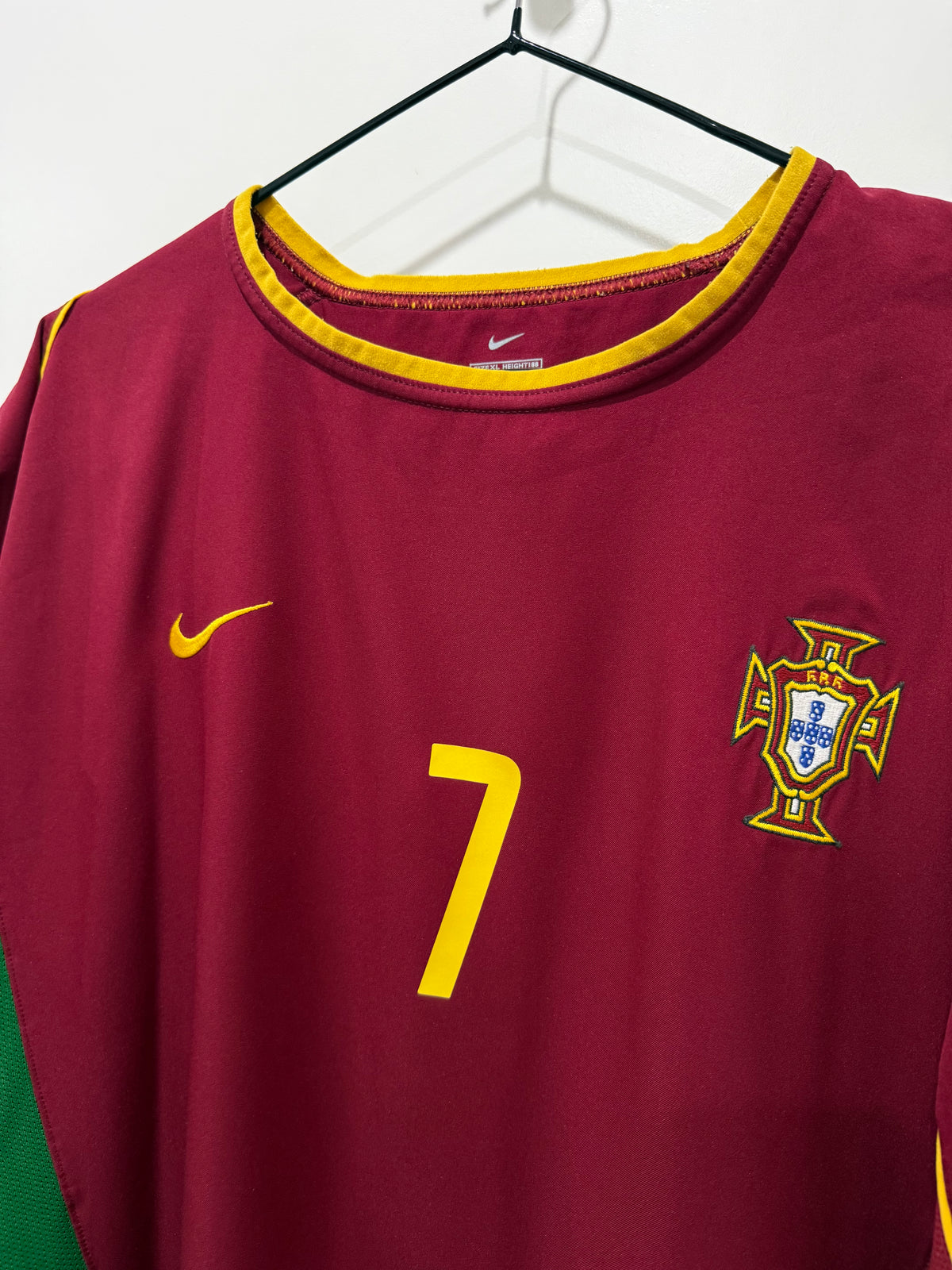 PORTUGAL 2002 HOME FIGO XL