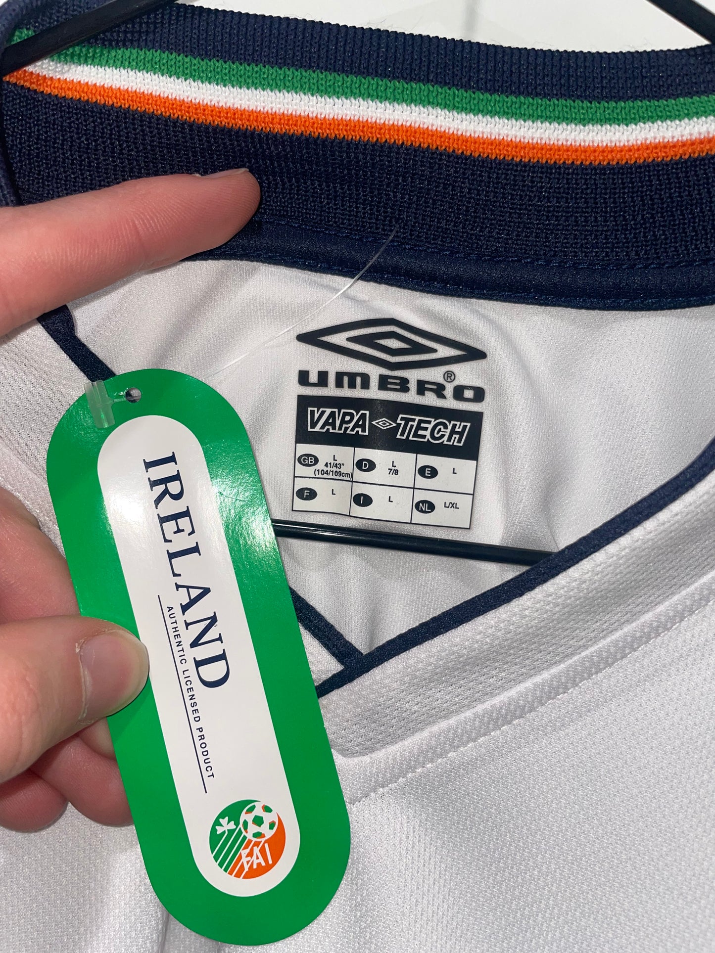 IRELAND 2002 AWAY L (BNIB)