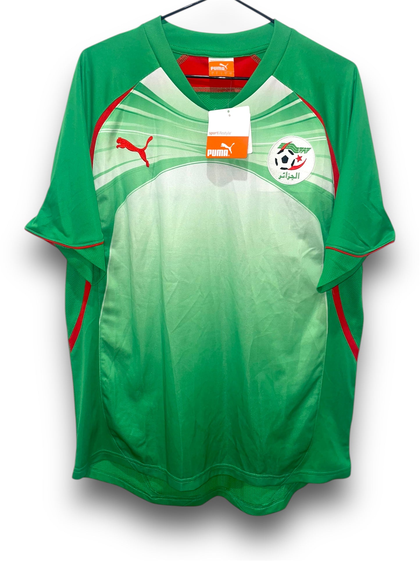 ALGERIA 2010 TRAINING L (BNWT)