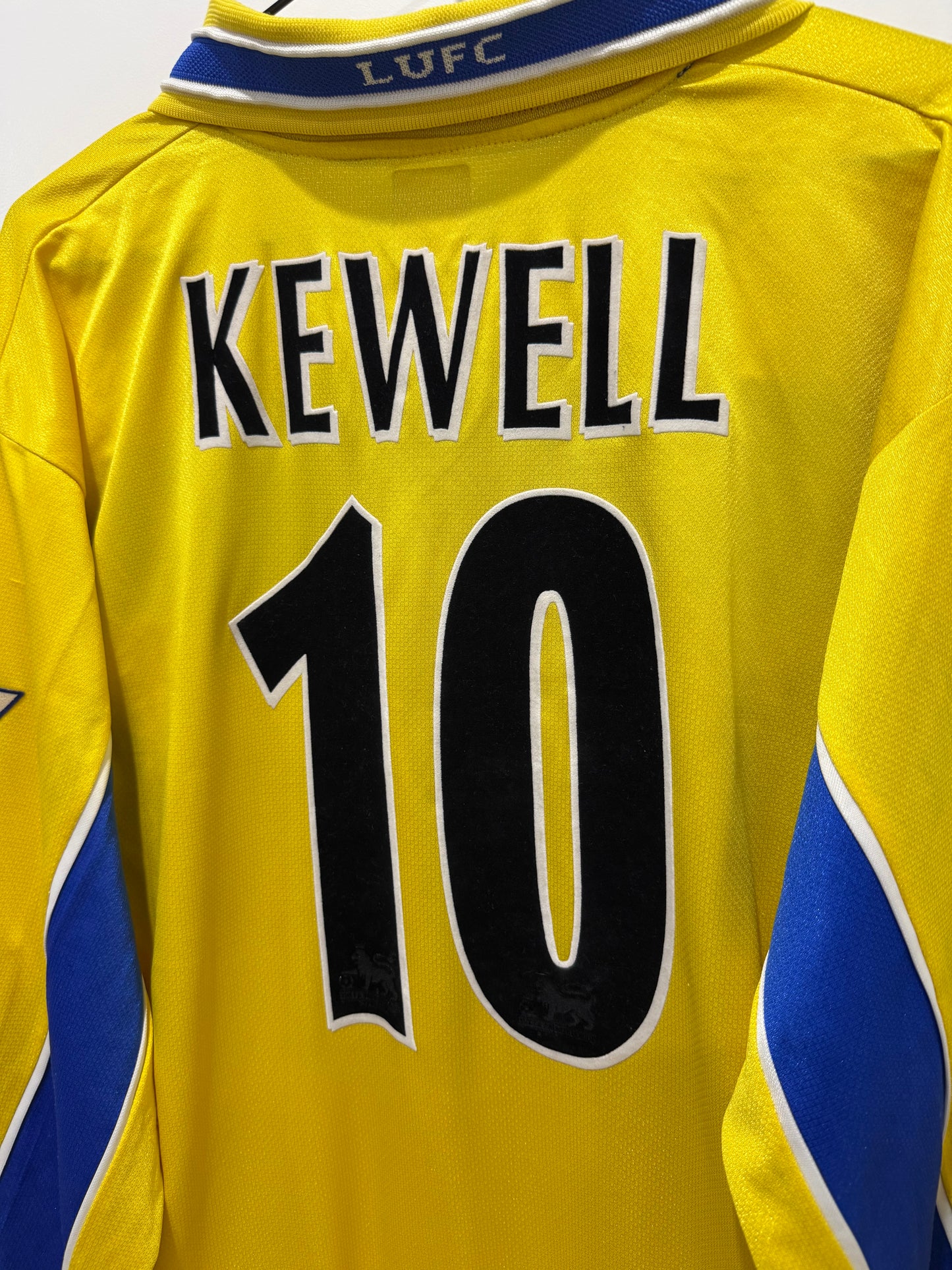 LEEDS 1999 AWAY LS KEWELL M