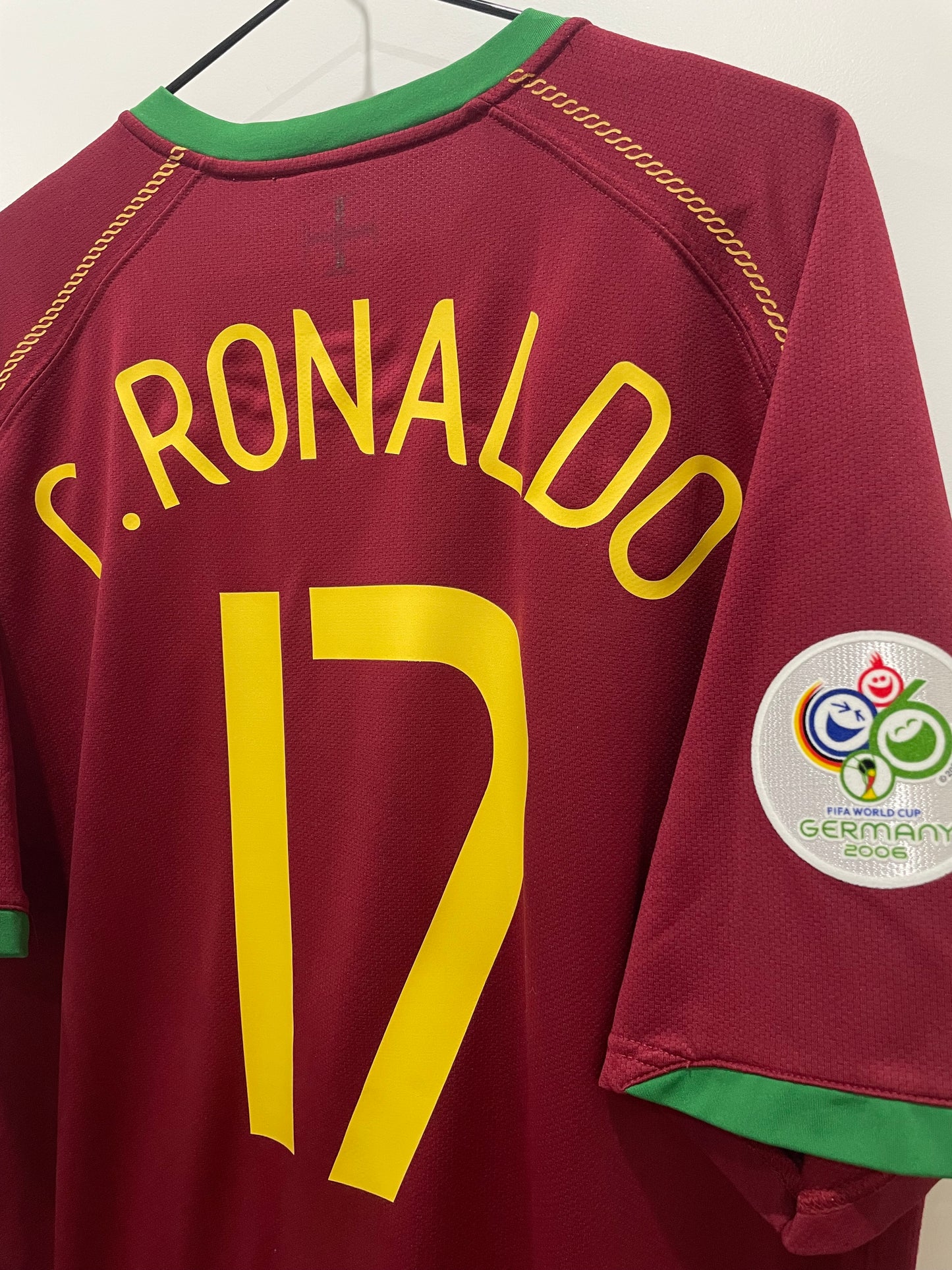 PORTUGAL 2006 HOME RONALDO XL