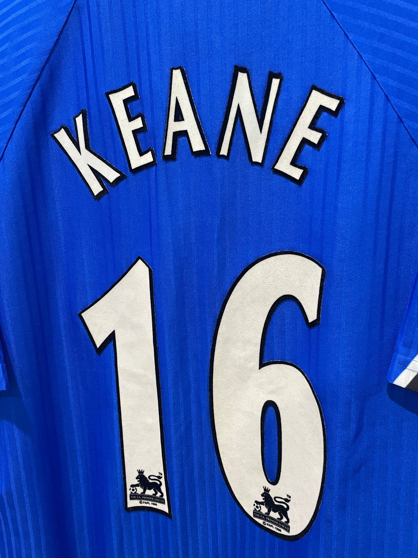 MANCHESTER UNITED 1997 THIRD KEANE M