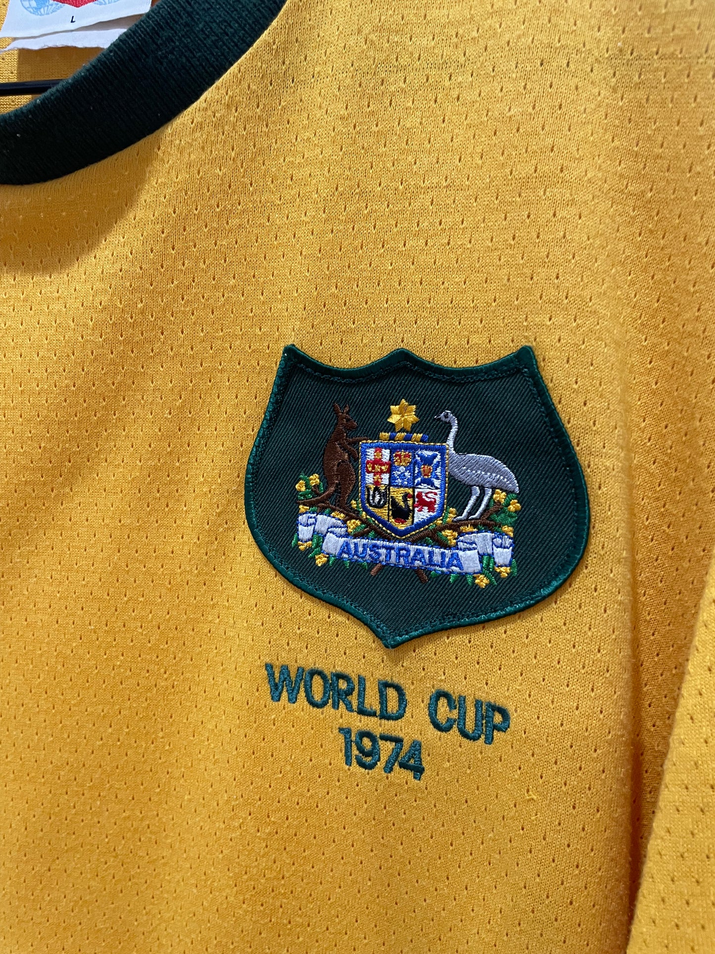 AUSTRALIA 1974 HOME (2006 RE-ISSUE) L