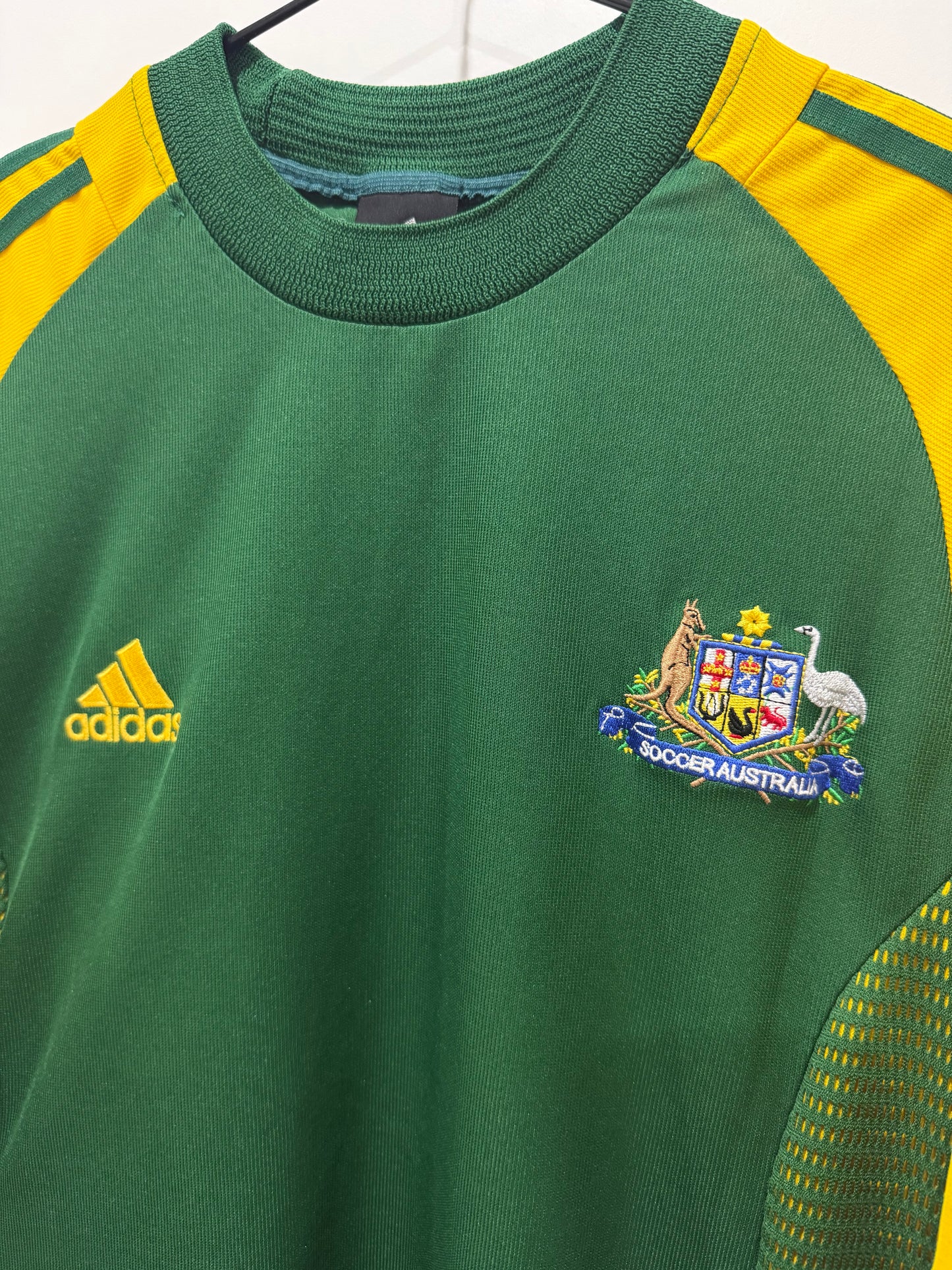 AUSTRALIA 2002 HOME M