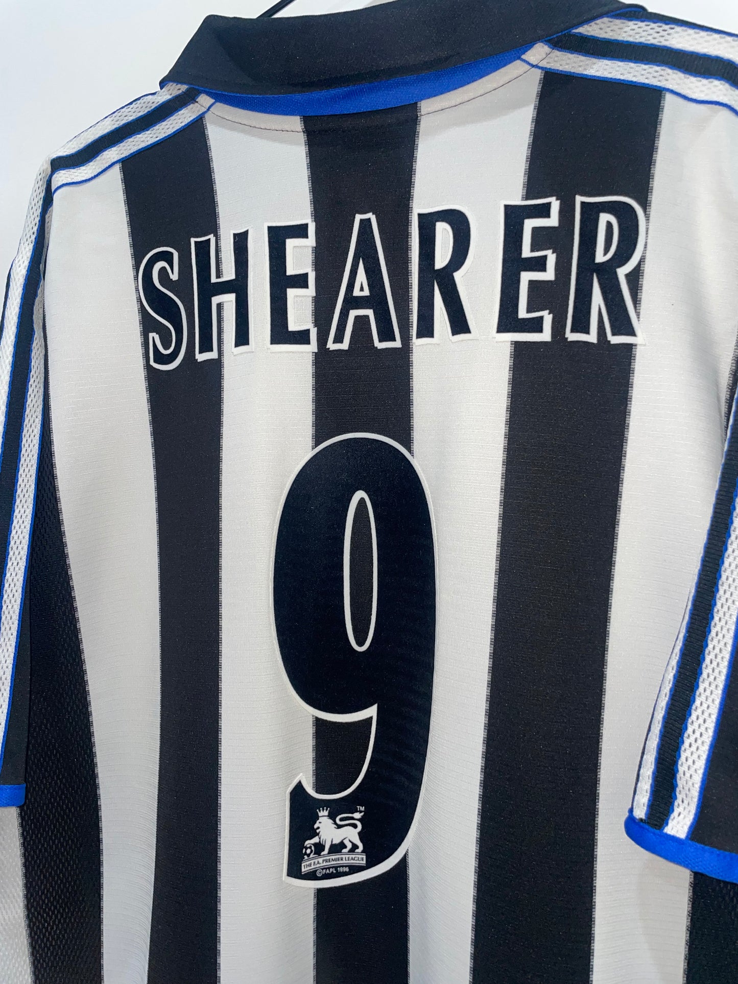 NEWCASTLE 1999 HOME SHEARER XL