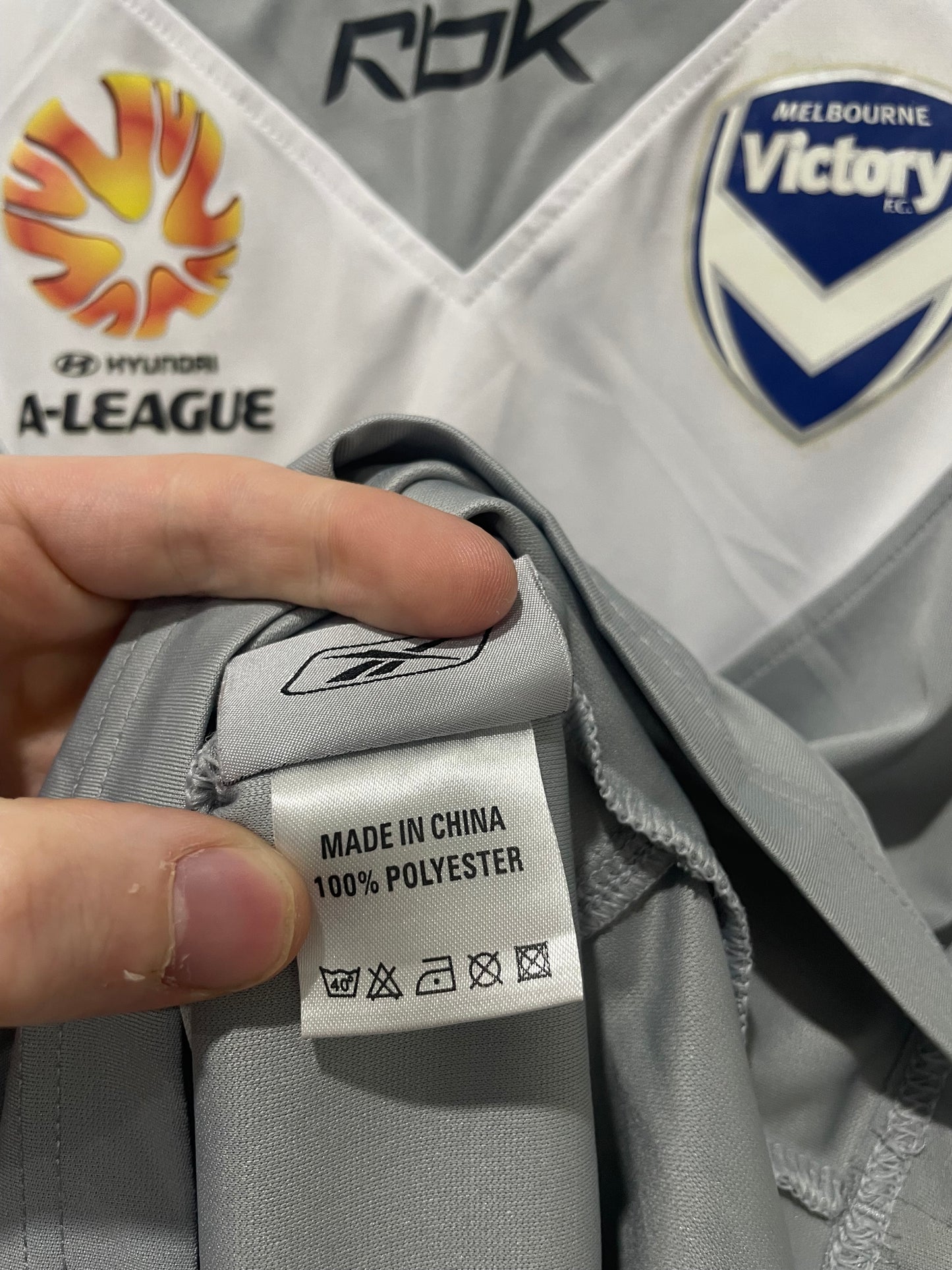 MELBOURNE VICTORY 2006 AWAY M