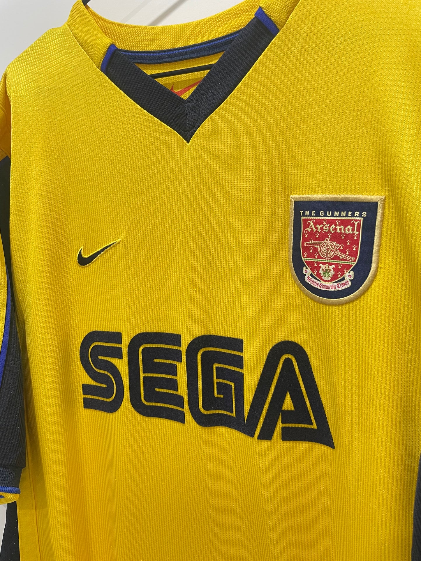 ARSENAL 1999 AWAY HENRY L