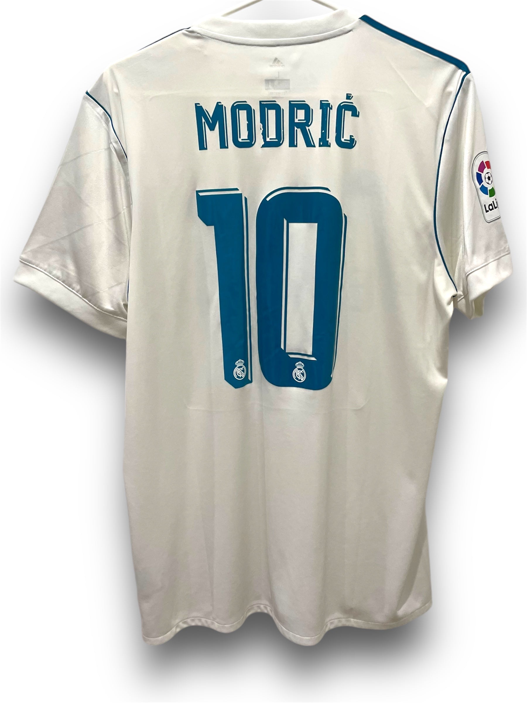 REAL MADRID 2017 HOME MODRIC L – Shearer's Cupboard