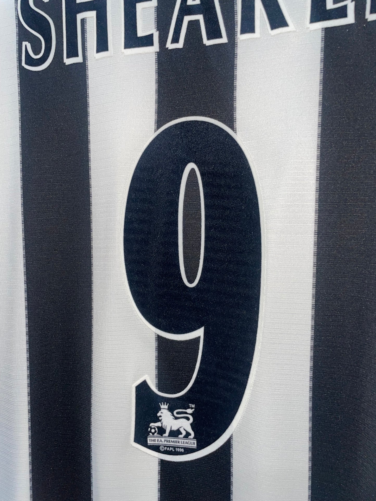 NEWCASTLE 1999 HOME SHEARER XL